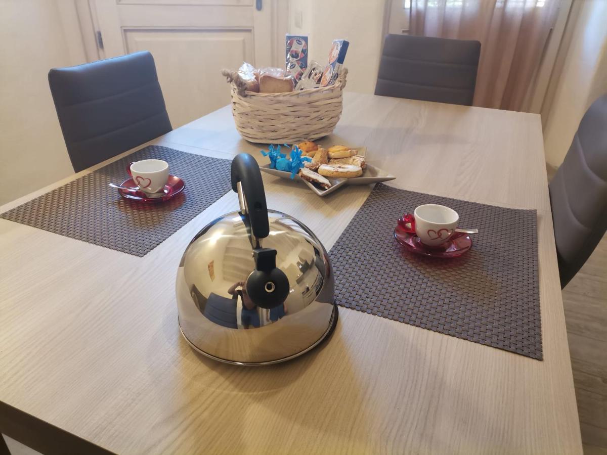 דירות SantʼAntìoco La Conchiglia מראה חיצוני תמונה